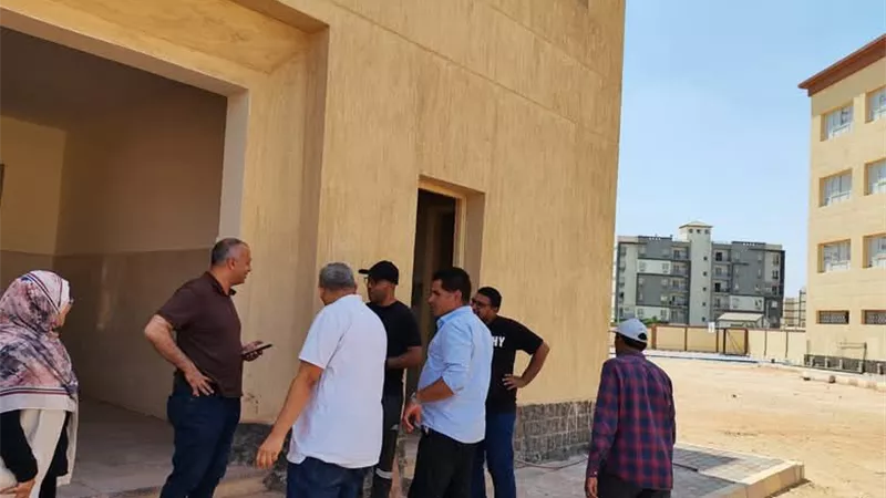 رئيس جهاز بدر يتابع أعمال التطوير بحي زهرة العاصمة
