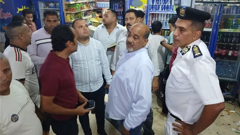 «الرصيف للمشاة».. حملة مكبرة بالشيخ زايد لرفع الإشغالات والتعامل مع الدراجات البخارية المخالفة