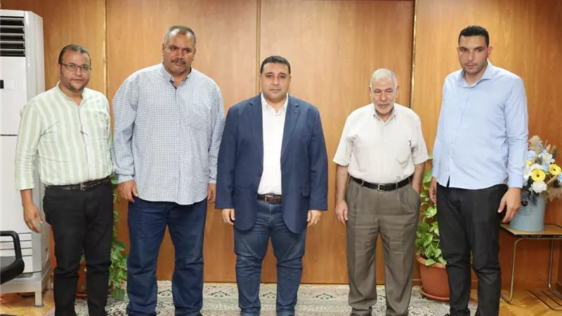 مياه البحيرة تنتهي من إحلال وتجديد 300 متر لتحسين ضغوط المياه بشبراخيت