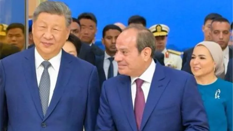 بعد قليل.. الرئيس السيسي يستقبل نظيره الصيني بقصر الاتحادية