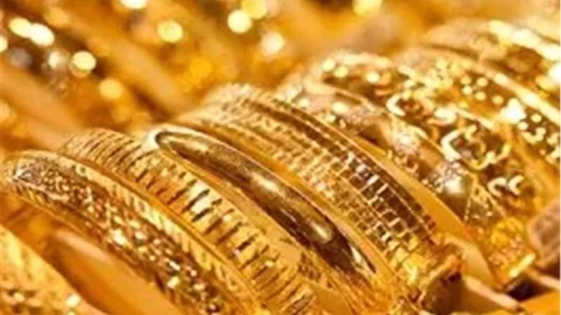 الذهب يواصل التراجع في مصر.. عيار 21 يسجل 6200 جنيه والجنيه الذهب دون 50 ألف
