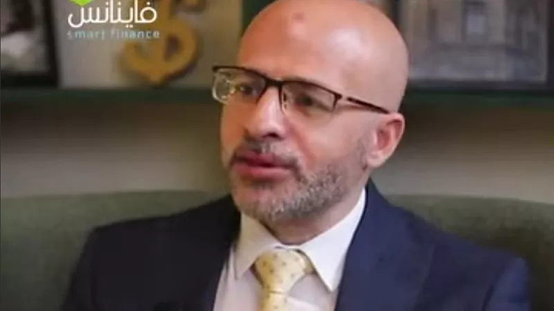 وليد فاروق يحذر المستعجلين ويؤكد الاستثمار في الذهب يحتاج نفس طويل