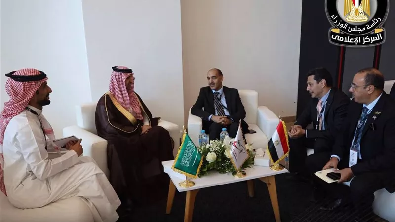 مصر والسعودية تبحثان خطوات تنفيذ أول قمر صناعي مشترك