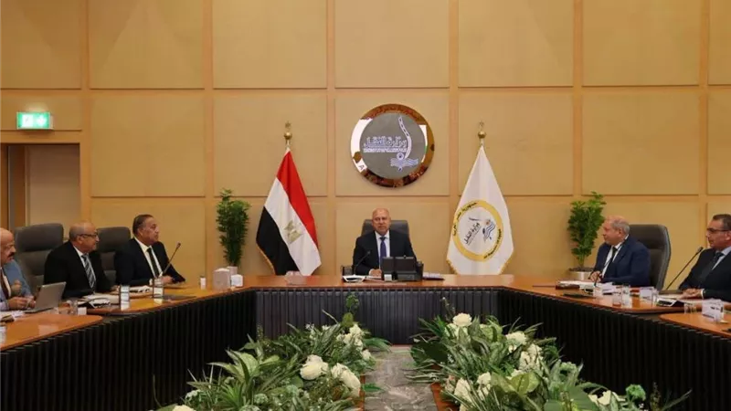 النقل: مصنع جديد لإنتاج فلنكات القطار الكهربائي السريع والمترو.. و2.4 مليار جنيه إيرادات الشركة في 2025