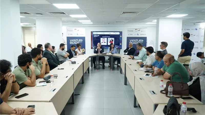 البورصة المصرية تبحث تمويل 17 شركة ناشئة وتناقش نظام التداول الجديد مع السماسرة