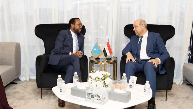 مصر تبحث تعزيز التعاون الجوي مع الكويت واليمن والصومال.. دعم التشغيل وتبادل الخبرات على طاولة «EIAS 2026»