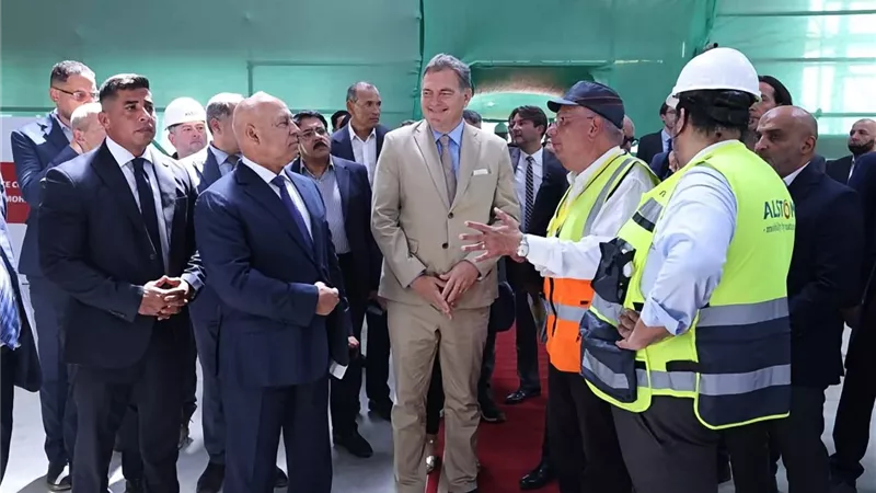وزيرا النقل المصري والفرنسي يتابعان مترو الخط السادس ومجمع ألستوم ببرج العرب