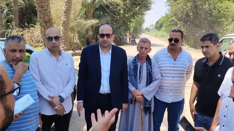 النائب عمرو عويضة: إدراج 4 طرق تنموية بطهطا ضمن خطة الطرق العاجلة