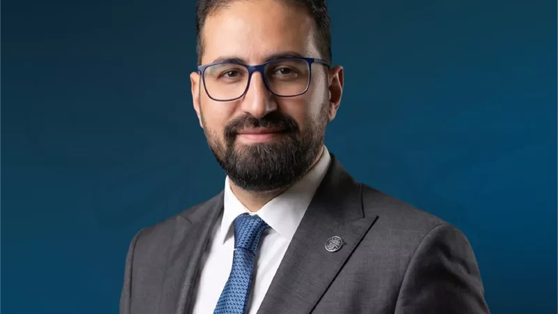 نجم الدين: حظر تقسيط الذهب عبر التمويل الاستهلاكي يعيد الانضباط لسوق المعادن الثمينة