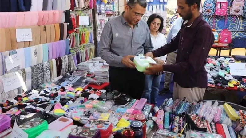 غرفة البحر الأحمر تطلق معرض أهلاً مدارس بالقصير بتخفيضات تصل إلى 30% للمواطنين