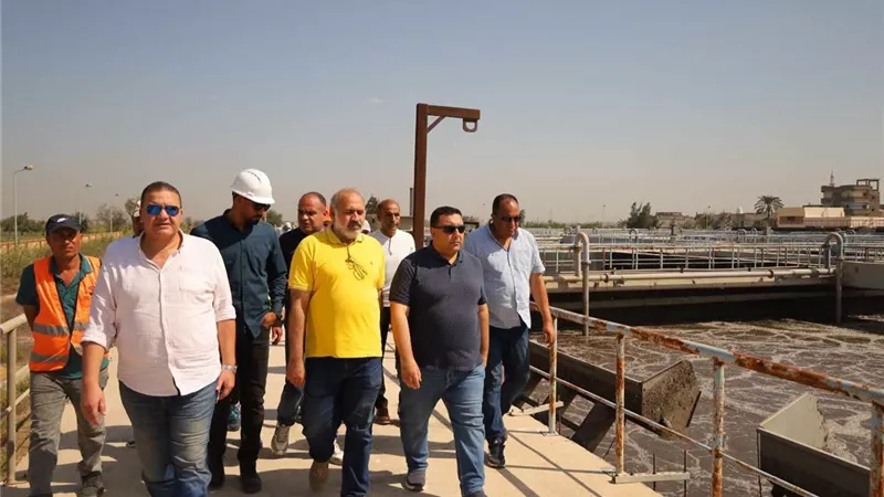 رئيس مياه البحيرة يتفقد محطة معالجة زلط بكفر الدوار ويتابع جودة السيب النهائي