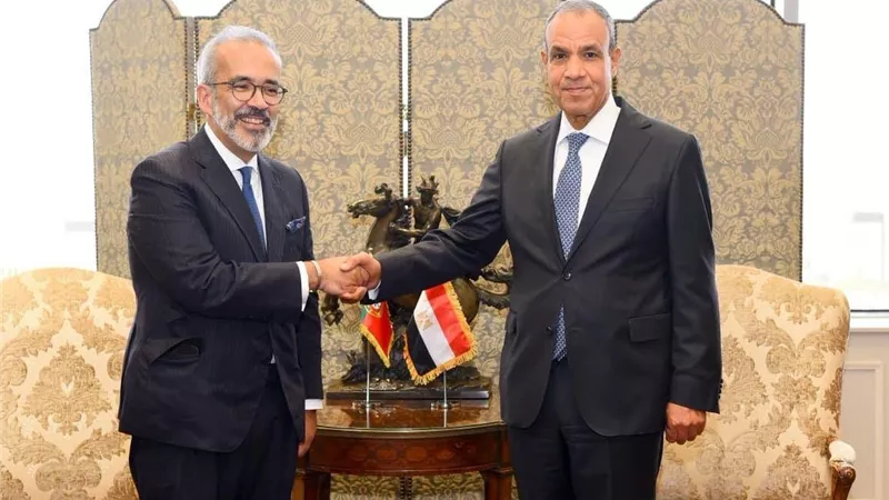 وزير الخارجية يبحث مع نظيره البرتغالي تعزيز العلاقات الثنائية والقضايا الإقليمية