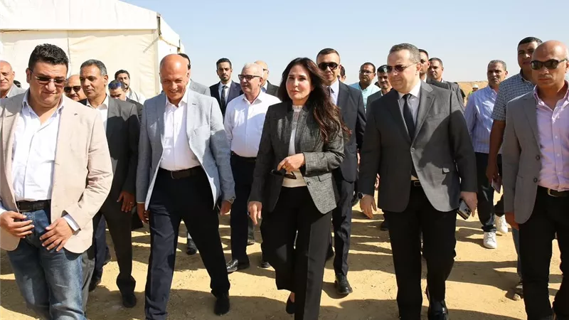 وزيرة الإسكان: نعمل على تعظيم الاستفادة من مخلفات البناء والهدم ونواتج الحفر وتحويلها من عبء بيئي إلى موارد يمكن إعادة استخدامها 