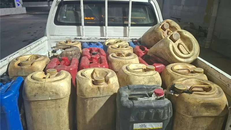 تموين الفيوم يضبط نصف طن دقيق مدعم وبنزين 80 وسلع غذائية منتهية الصلاحية