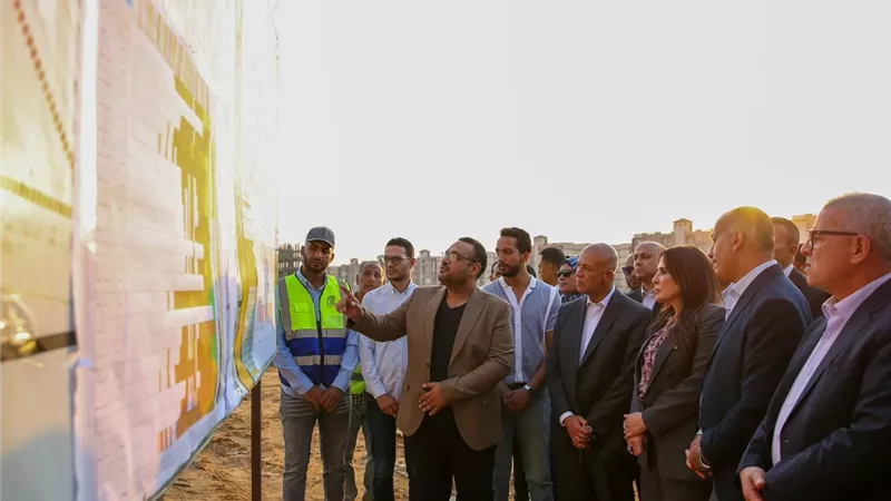 وزيرة الإسكان تتفقد مشروع سكن العاملين بالعاصمة الجديدة بمدينة بدر