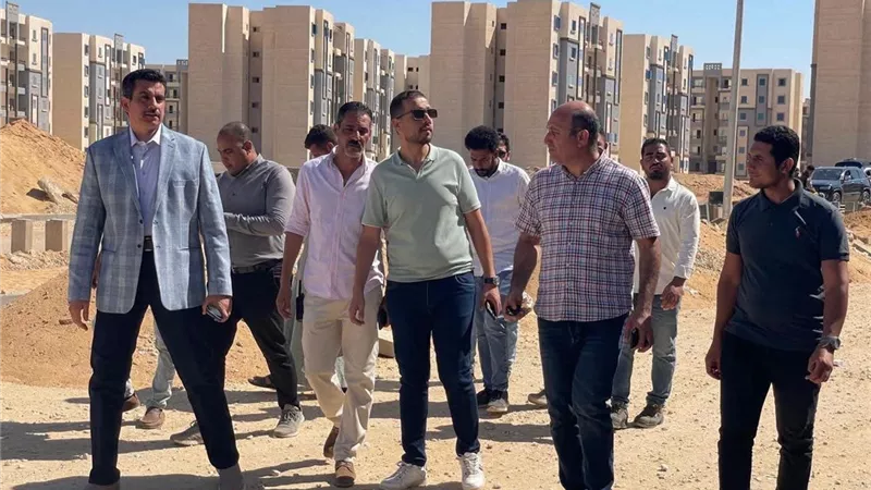 رئيس جهاز أكتوبر الجديدة يتفقد مشروعات الإسكان الأخضر والمرافق