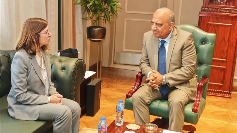 الربط الكهربائي مع قبرص على مائدة الكهرباء.. وخطط للتوسع نحو أوروبا