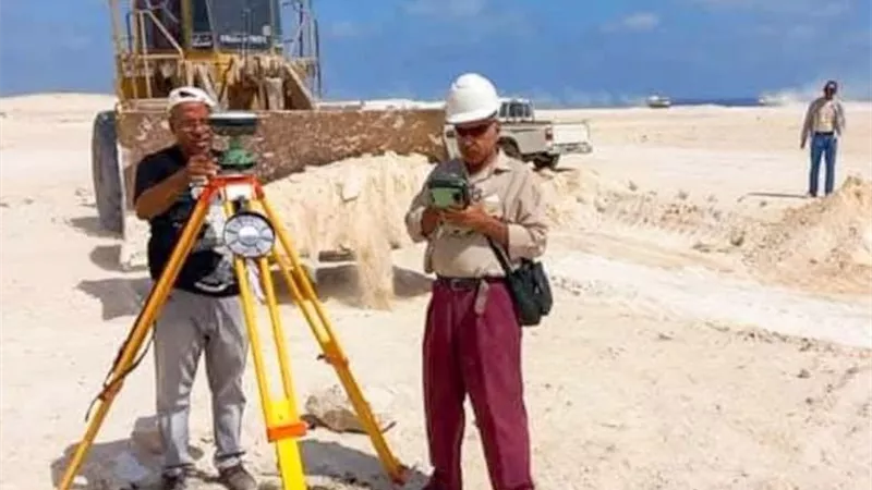 الري: رفع مساحي لأكثر من 126 ألف طلب تقنين وتنفيذ 104 مشروعات لنزع الملكية خلال عام