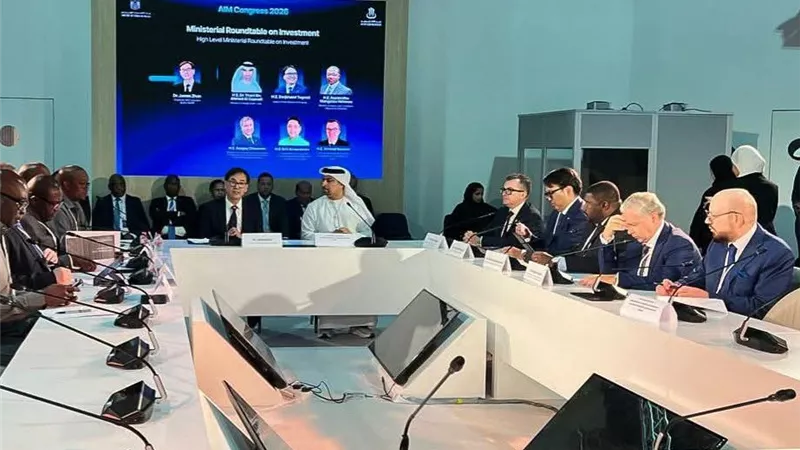 وزير التخطيط يطرح رؤية مصر للاستثمار 4.0 ويعلن تفعيل المسار السريع للتجمعات الصناعية