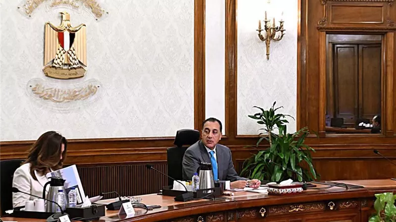 من مقلب قمامة لحديقة وبحيرة.. تفاصيل أكبر مشروع لتخضير القاهرة الكبرى