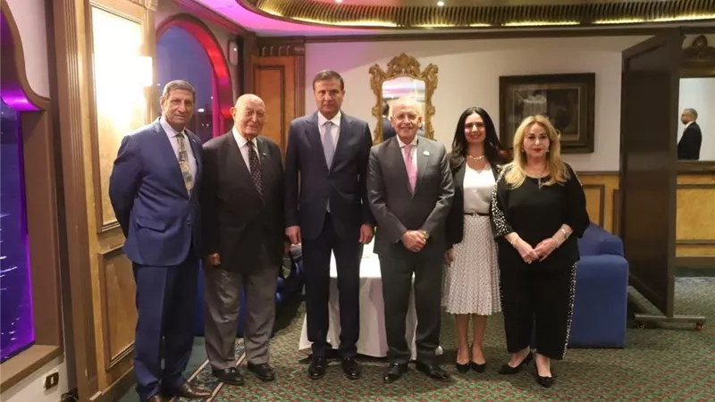 وزير الزراعة يستعرض استراتيجية تحقيق الأمن الغذائي والتحول الأخضر أمام «روتاري القاهرة»