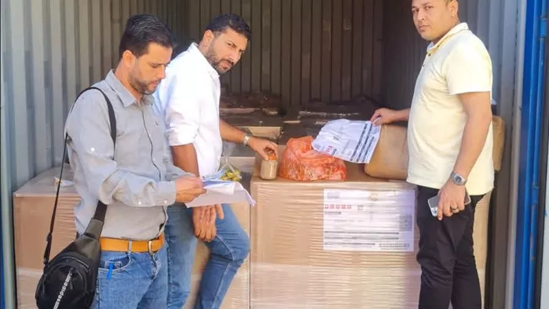 ميناء الدخيلة يواصل العمل بكفاءة.. رقابة دقيقة وسرعة في فحص الرسائل الواردة