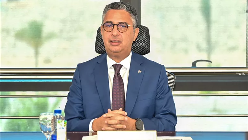 من الخبز والأسواق إلى الاستثمار.. تحركات مكثفة لوزارة التموين خلال أسبوعين