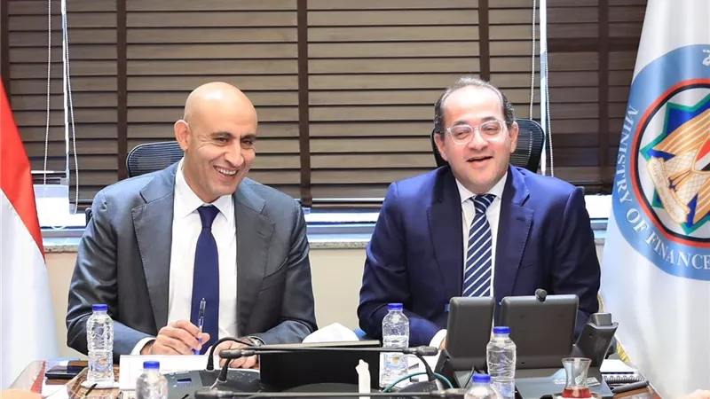«زيادة مرتبات المعلمين» على الطريق.. بشرى للمدرسين مع بداية العام الدراسي المقبل