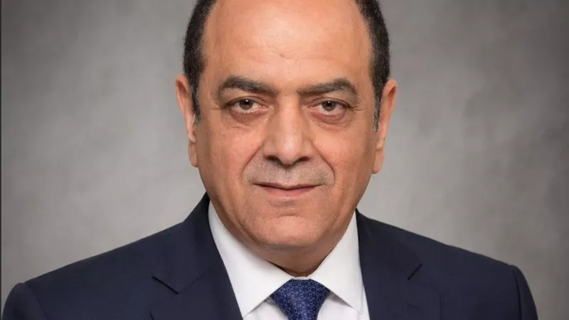رئيس غرفة الجيزة يثمن مخرجات قمة العلمين ويؤكد أهمية تيسير المدفوعات 