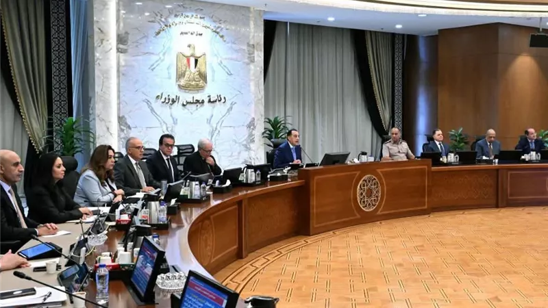 مدبولي يعلن حزمة قرارات حكومية جديدة..6 أشهر للتصالح وتخصيص أراضٍ بالدولار ومشروع لضبط النيل