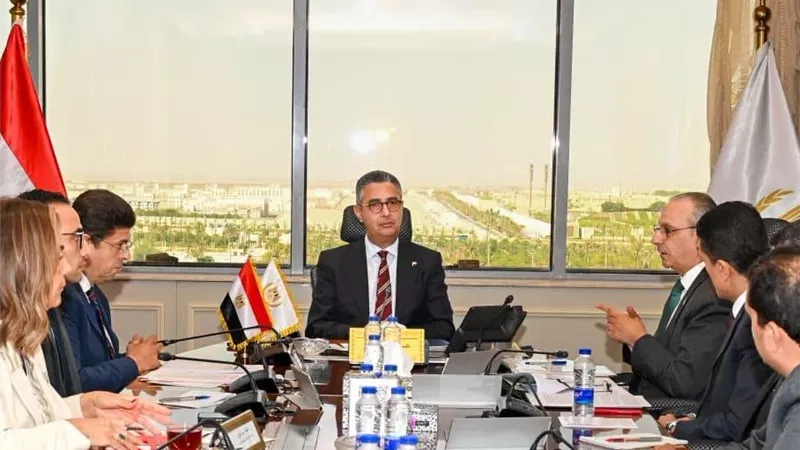 قرارات جديدة من وزير التموين لتطوير الأسواق وتسهيل خدمات السجل التجاري