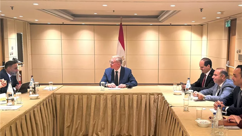 وزير البترول يبحث مع «أركيوس إنرجي» خطط زيادة إنتاج الغاز في مصر