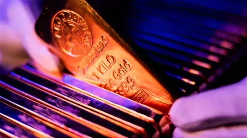 مورجان ستانلي يتوقع الذهب فوق 5 آلاف دولار في 2027.. وسيناريو صعودي يصل به إلى 6818 دولارًا
