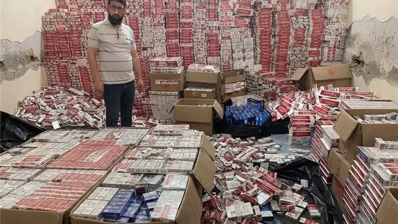 65 ألف علبة سجائر مهربة و96ألف لتر وقود.. خلال حملات تموينية بالإسكندرية 