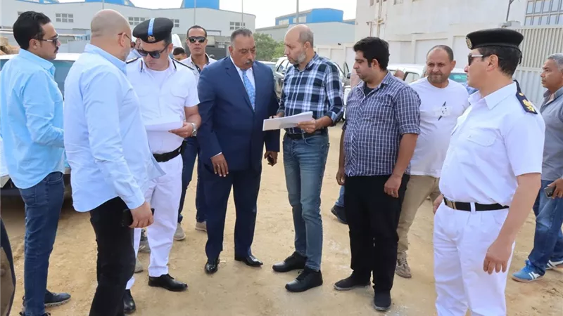 حملة التنمية الصناعية لسحب الأراضي الصناعية من غير الجادين تواصل أعمالها في العاشر من رمضان