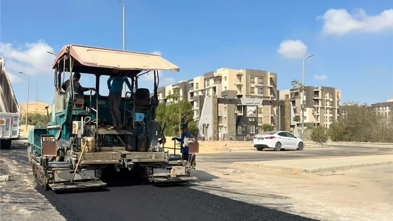 وزيرة الإسكان تتابع موقف تنفيذ عدد من مشروعات الطرق والإسكان بمدينتي حدائق أكتوبر والشيخ زايد
