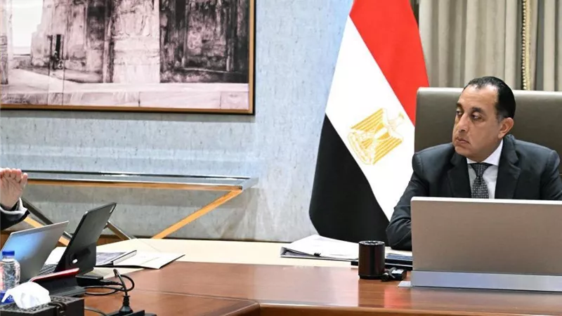 3.7 تريليون جنيه استثمارات و5.4% نمو مستهدف.. الحكومة تكشف ملامح خطتها الاقتصادية
