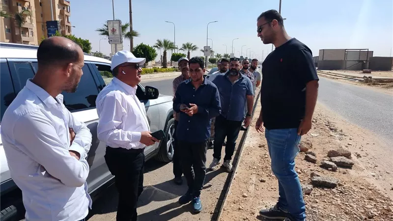 رئيس جهاز حدائق أكتوبر يتابع أعمال التطوير بإمتداد اللوتس ومدخل المدينة ومشروع نيڤيرا