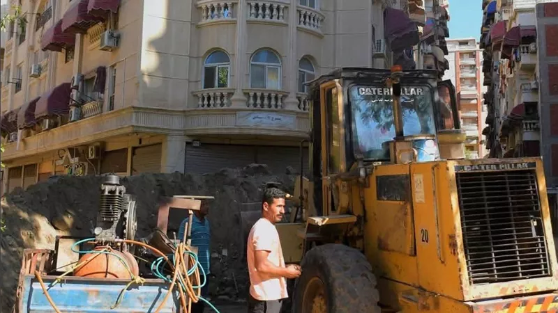  تطوير بورفؤاد القديمة ومدخل الشاطئ..محافظ بورسعيد يوجه بسرعة التنفيذ واستغلال الأصول المعطلة