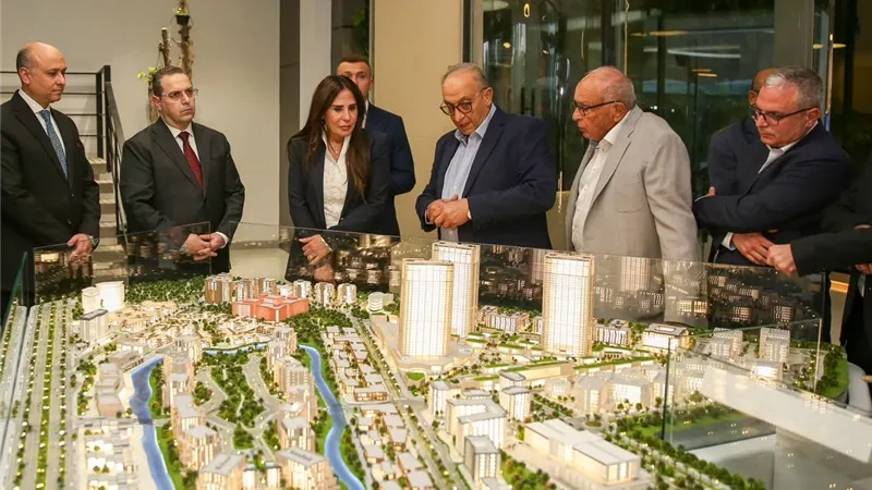 يُنفذ بالشراكة مع القطاع الخاص.. وزيرة الإسكان تتابع تنفيذ مشروع «205» بمدينة الشيخ زايد