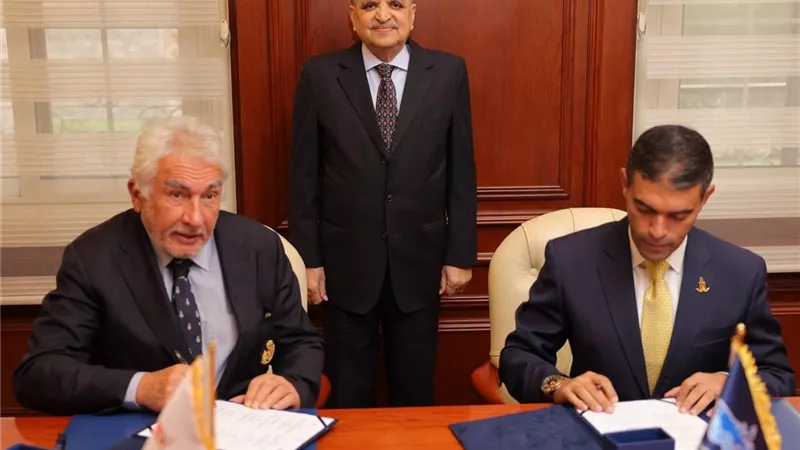 قناة السويس تتحرك لجذب أثرياء اليخوت عالميًا..تعاون مع نادي موناكو لتطوير مراسي العلمين 