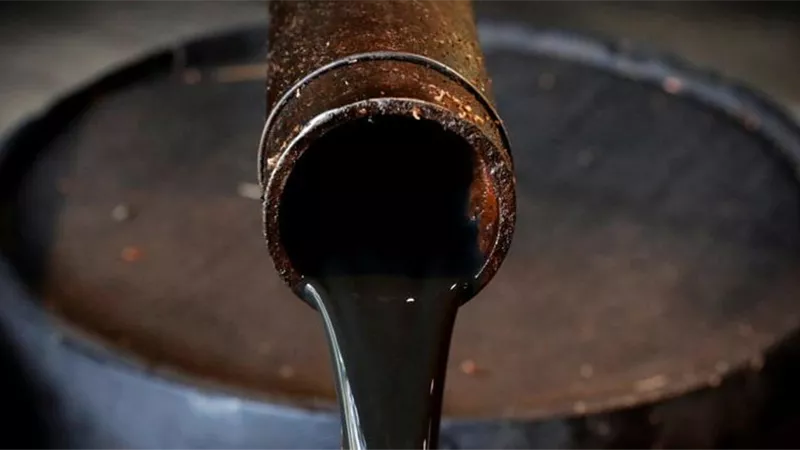وكالة الطاقة الدولية تحذر من عجز سوق النفط العالمي بـ1.73 مليون برميل يوميًا في 2026
