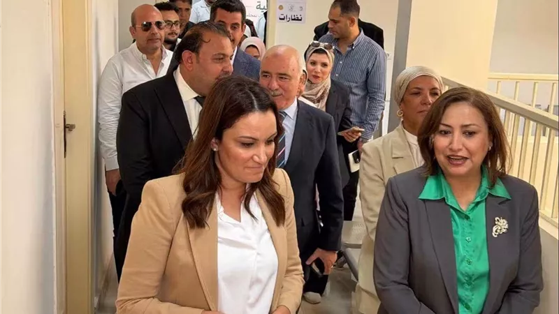 قافلة طبية مجانية في أكتوبر الجديدة.. الكشف على 1203 مواطنين وصرف 206 نظارات طبية