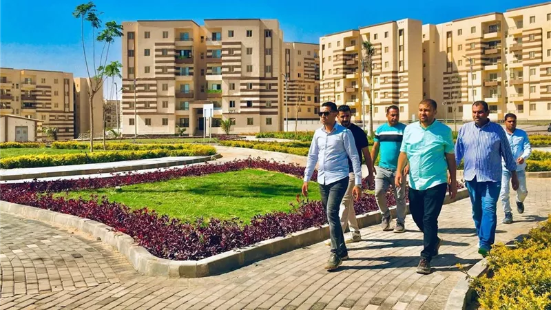 رئيس جهاز حدائق العاصمة يتابع تطوير المسطحات الخضراء والميادين لتعزيز المظهر الحضاري للمدينة