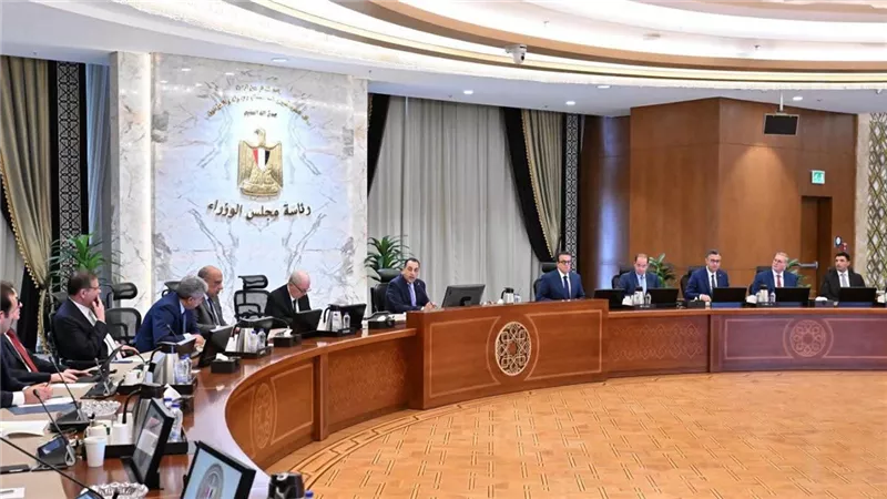 مدبولي يوجه بزيادة المخزون الاستراتيجي وتسريع حوافز الصادرات وسط التوترات الإقليمية